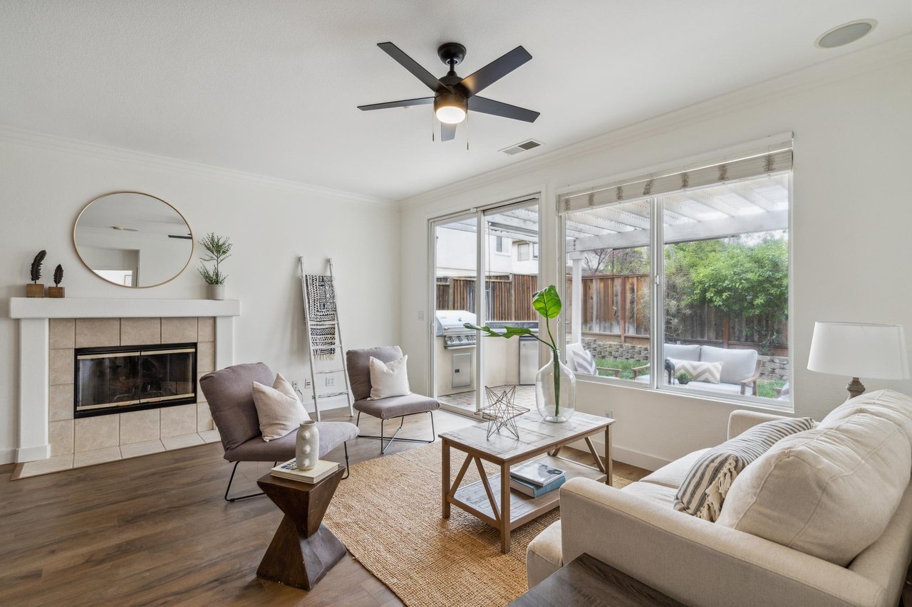 541 Taylor Dr