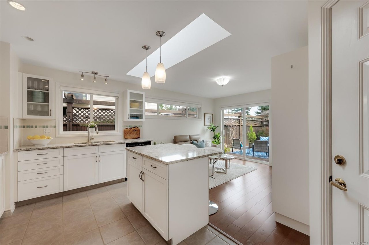 32-108 Aldersmith Pl