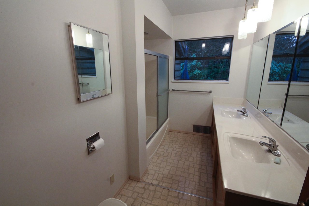 3115 SW Marine Drive, Vancouver