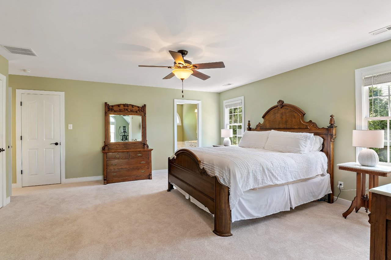 3513 Kings Farm Drive