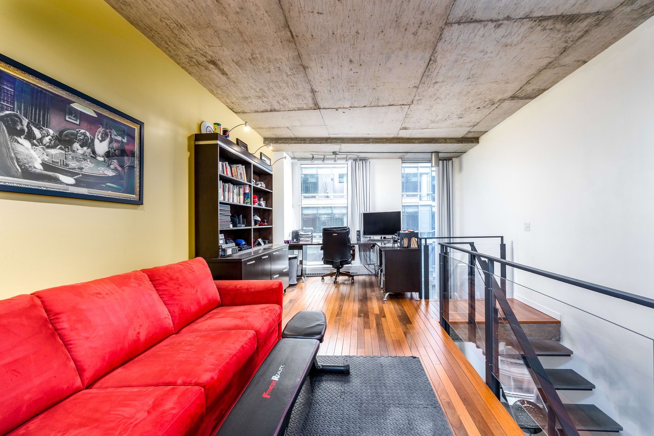 445 Av. Viger O., Apt. 708