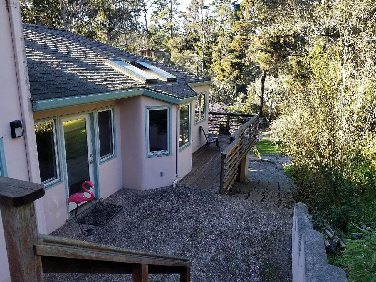 1137 Alameda St