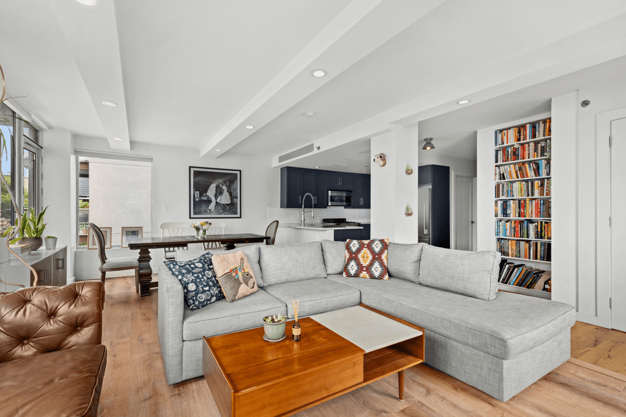 139 Meserole Street Unit: 4A