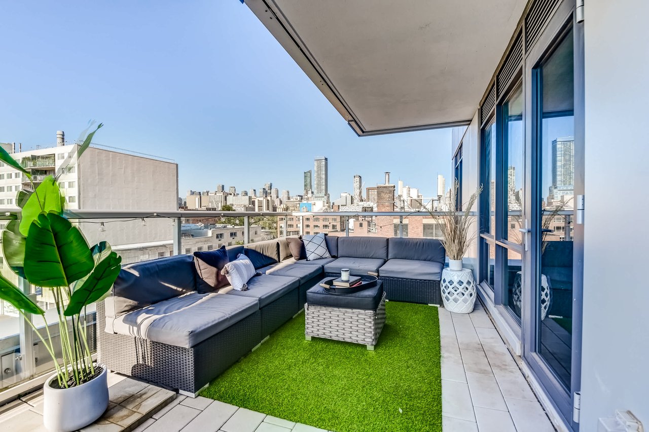 #708-38 Cameron Street