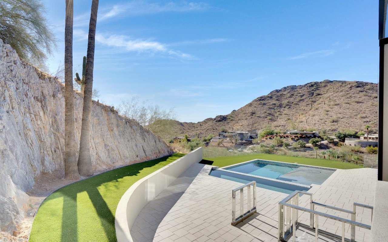 7043 N Longlook Road, Paradise Valley, AZ