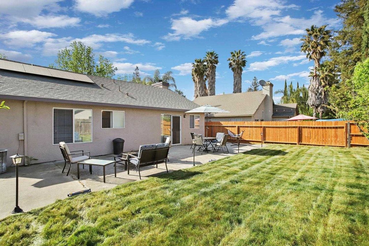 2414 Diamond Oaks