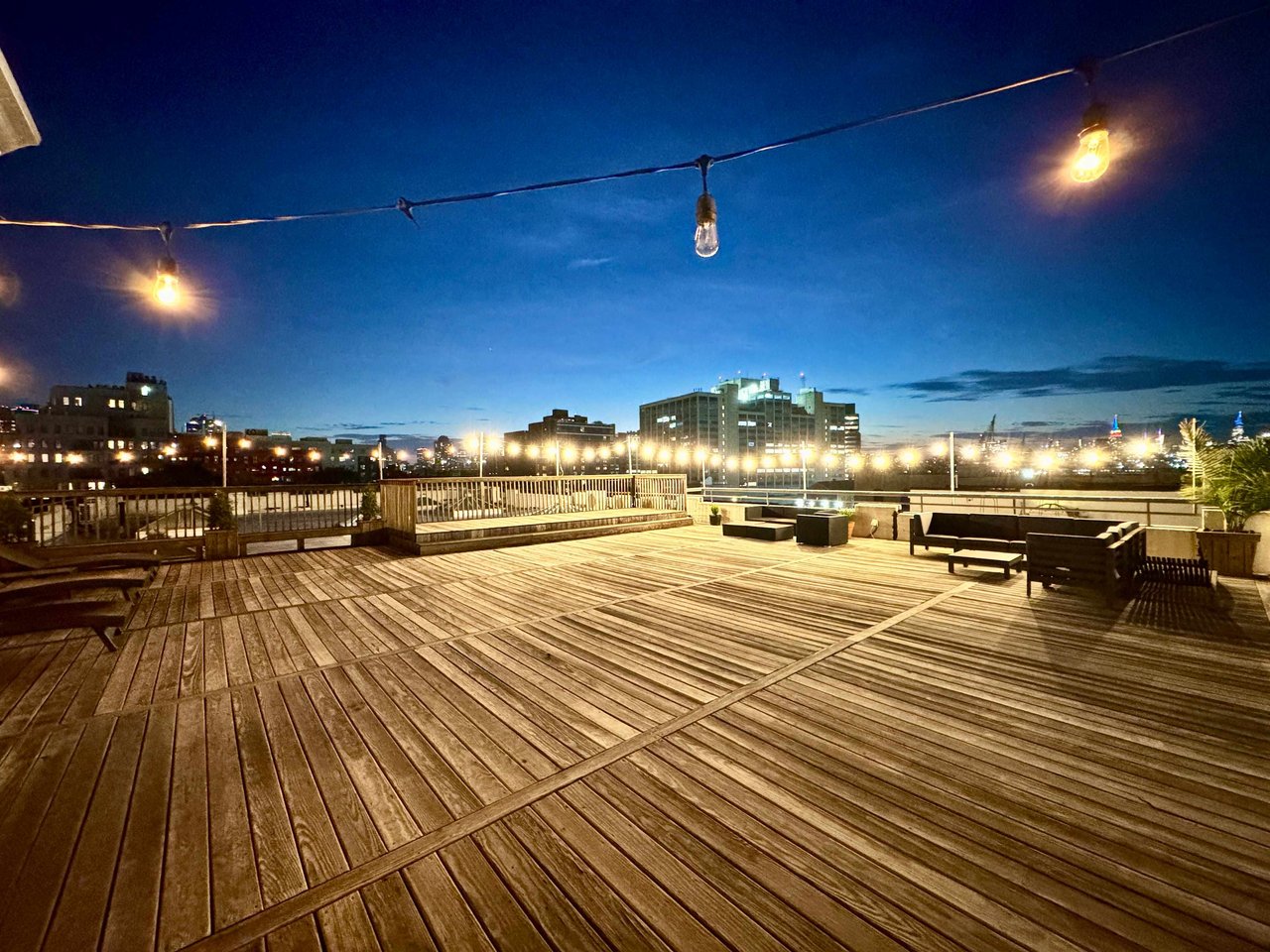 Waverly Terrace 🏙️