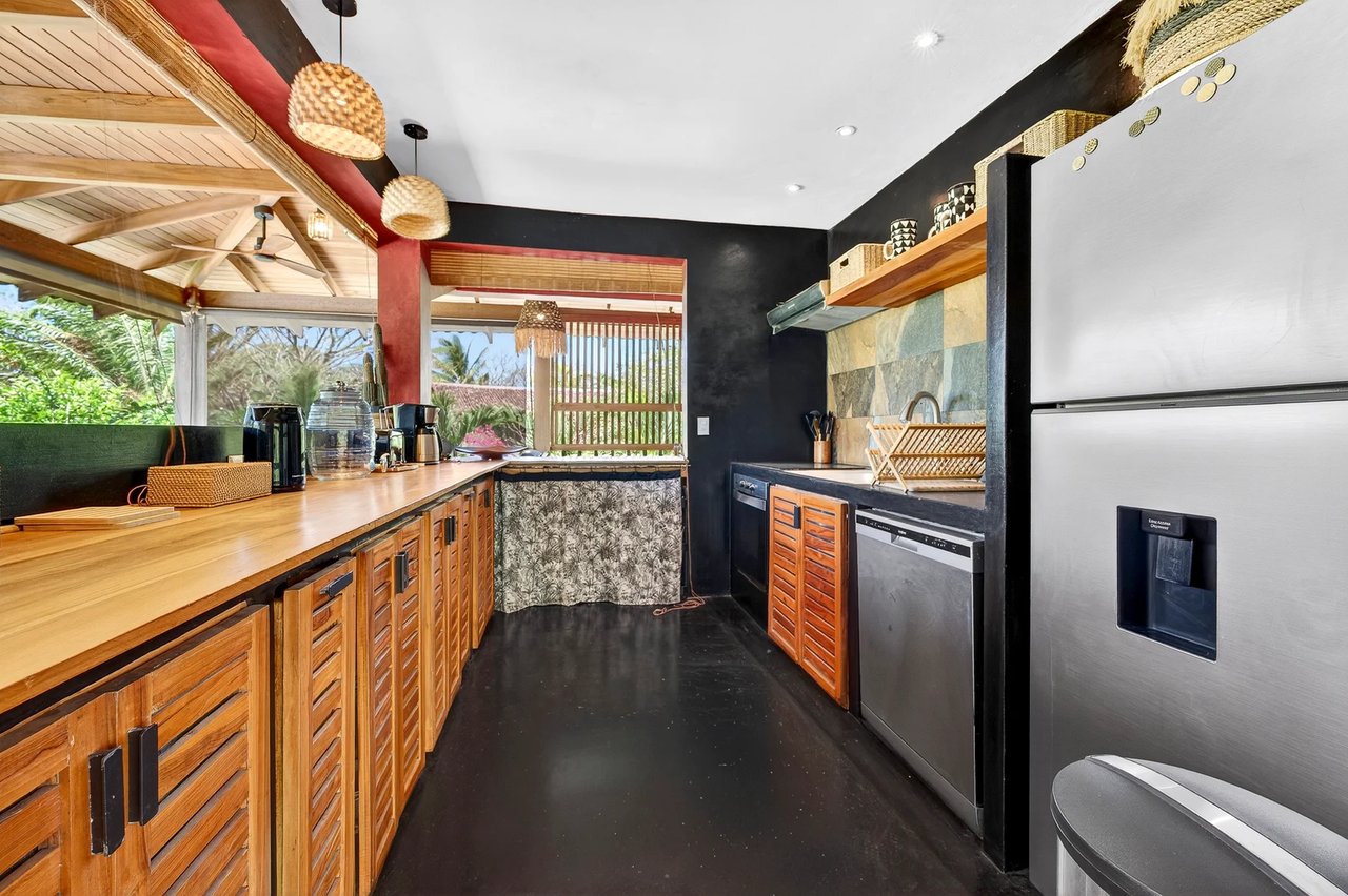 Modern Home in Beachfront Gated Community, Tamarindo, Guanacaste