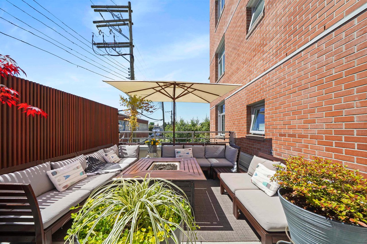 314-298 E 11th Ave