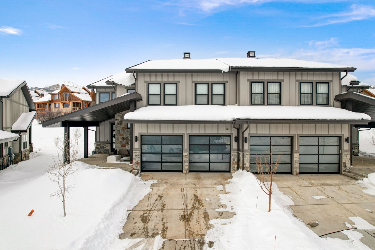 9957 N Meer Circle