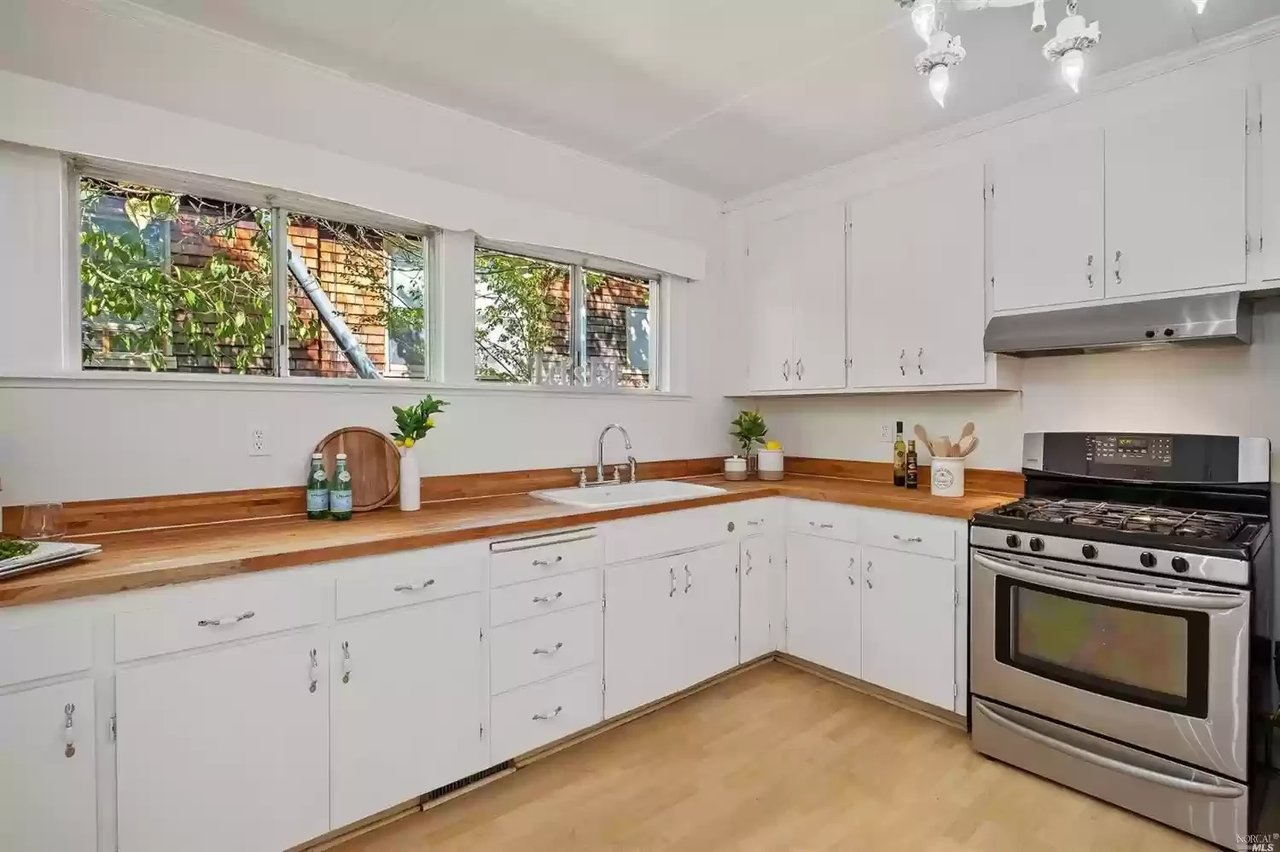 248 Woodland Ave