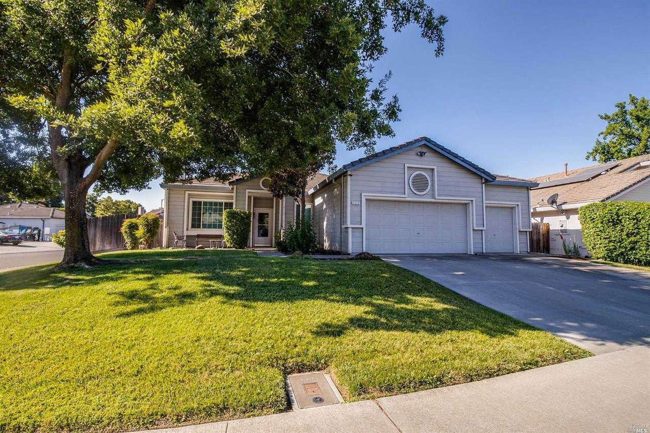 1575 Ferrero Dr