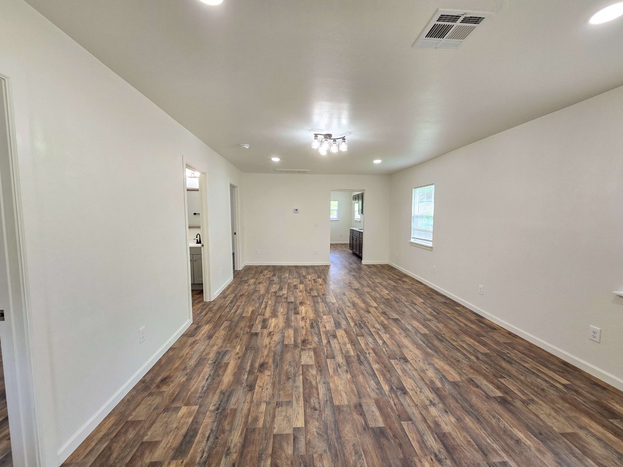 418 N Shawnee