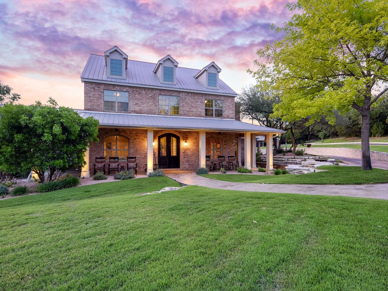 Ronda Prothro listing at 600 North Tumbleweed Trail, Austin TX - Austin real estate, Austin realtor