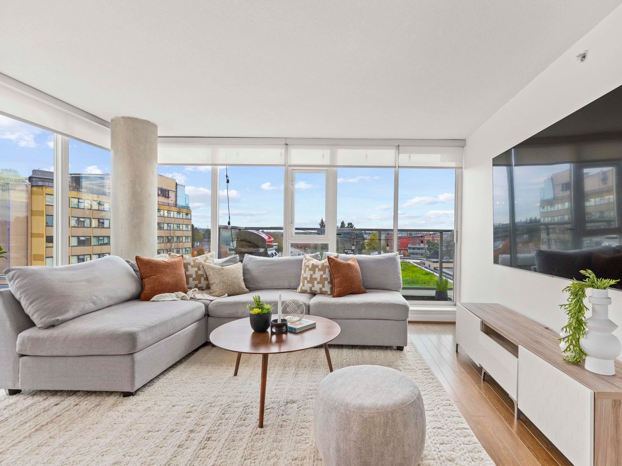 605-2770 Sophia Street, Vancouver