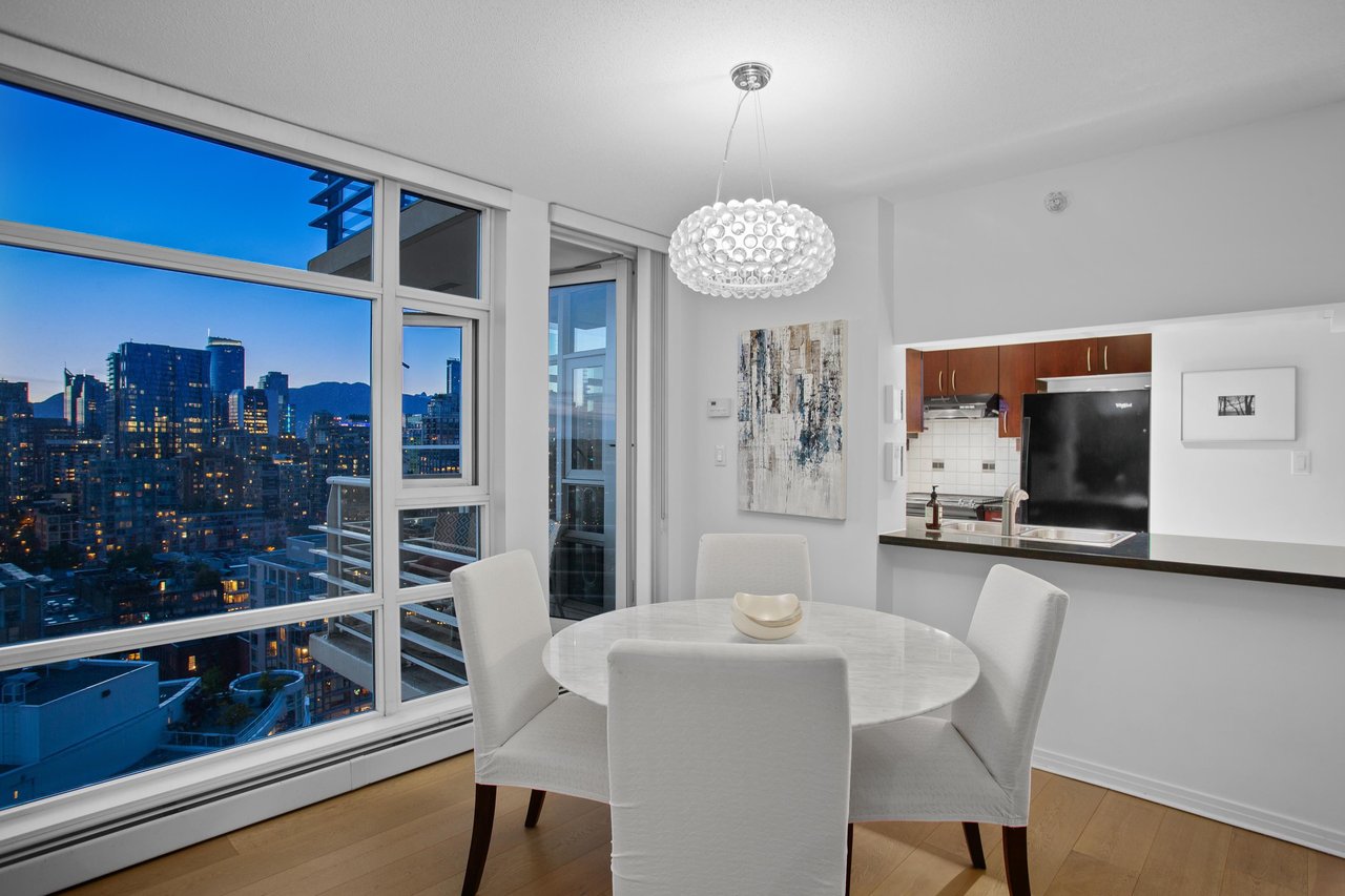 2706-1199 Marinaside Crescent, Vancouver