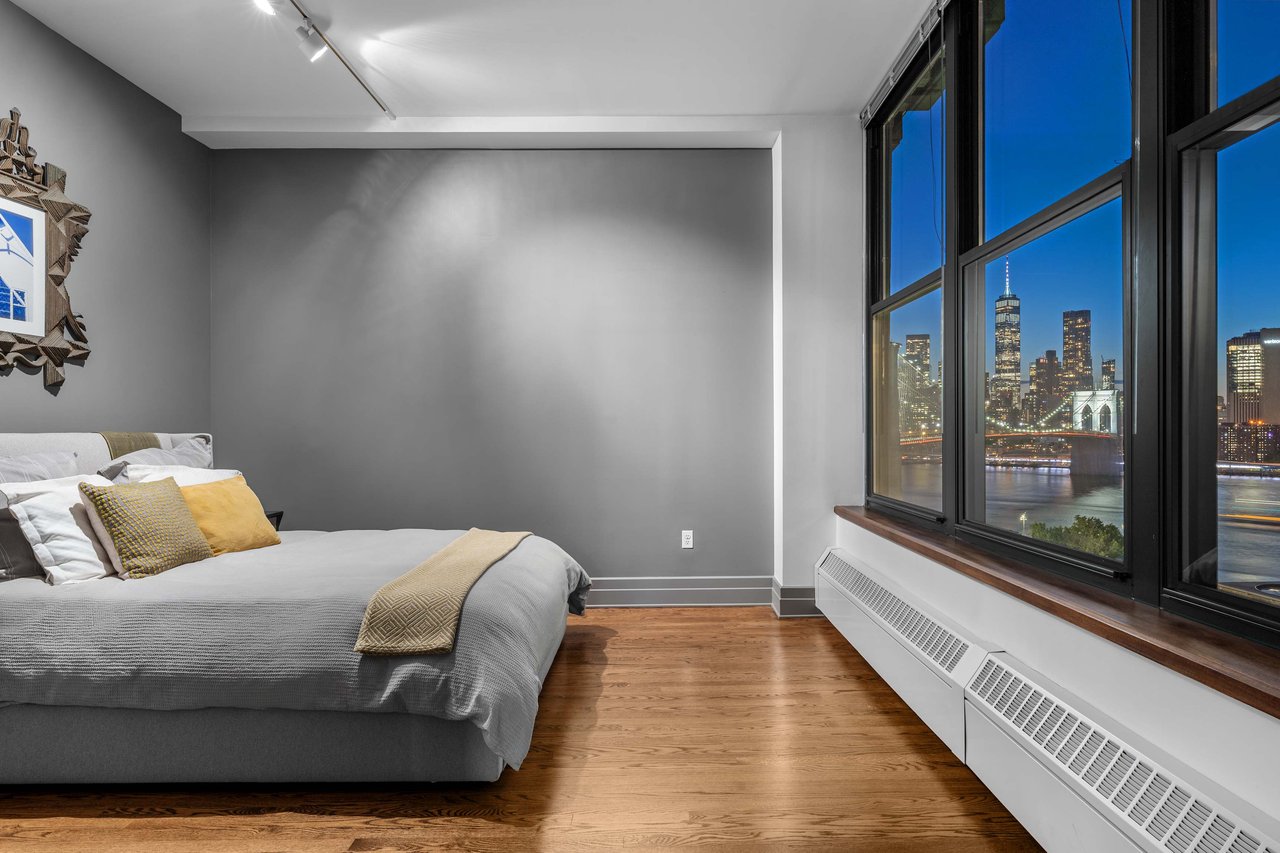 30 Main Street, Unit PHB