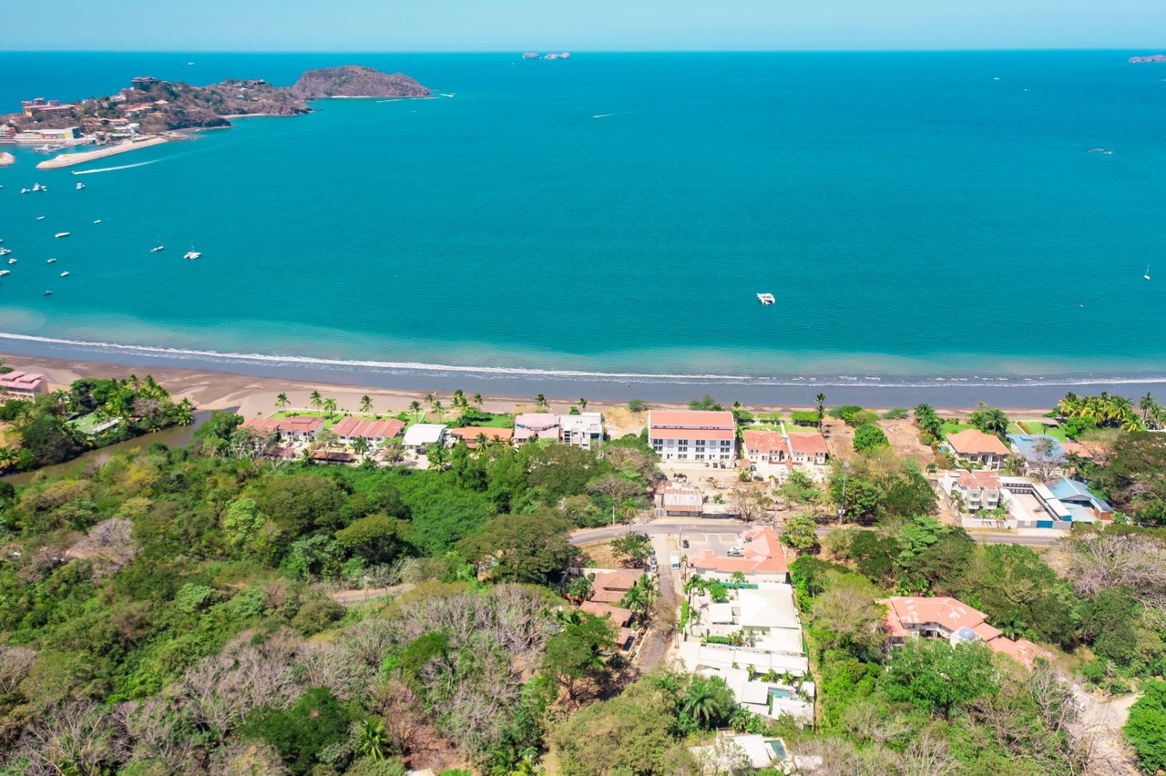 Villa Ballena | Sleek Beachfront Masterpiece in Costa Rica