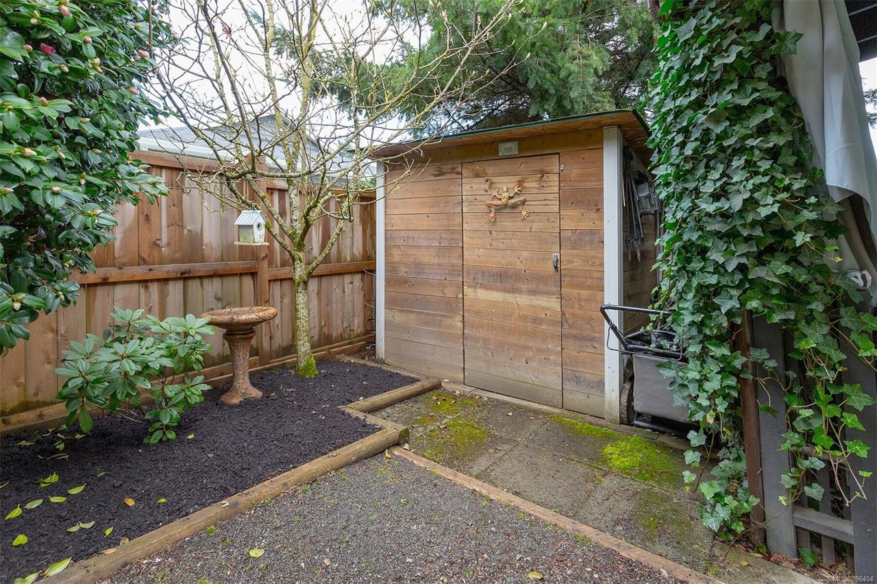 7448 East Saanich Rd, Central Saanich