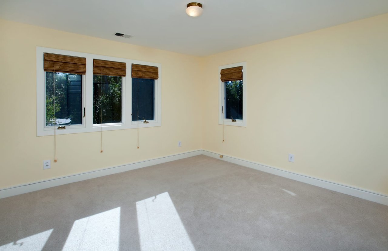 1105 McDonald Ave