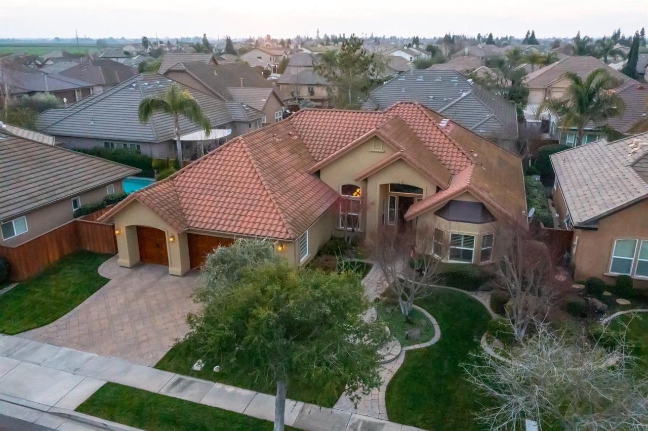 2531 Poppy Dr