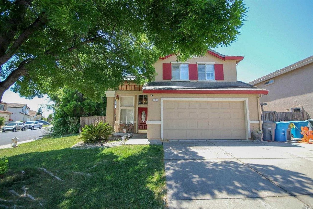 929 Celestine Cir