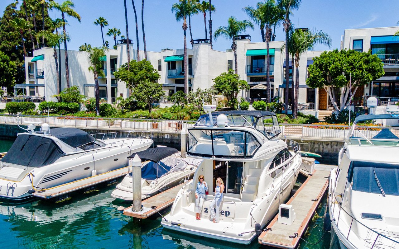 5534 Azure Way