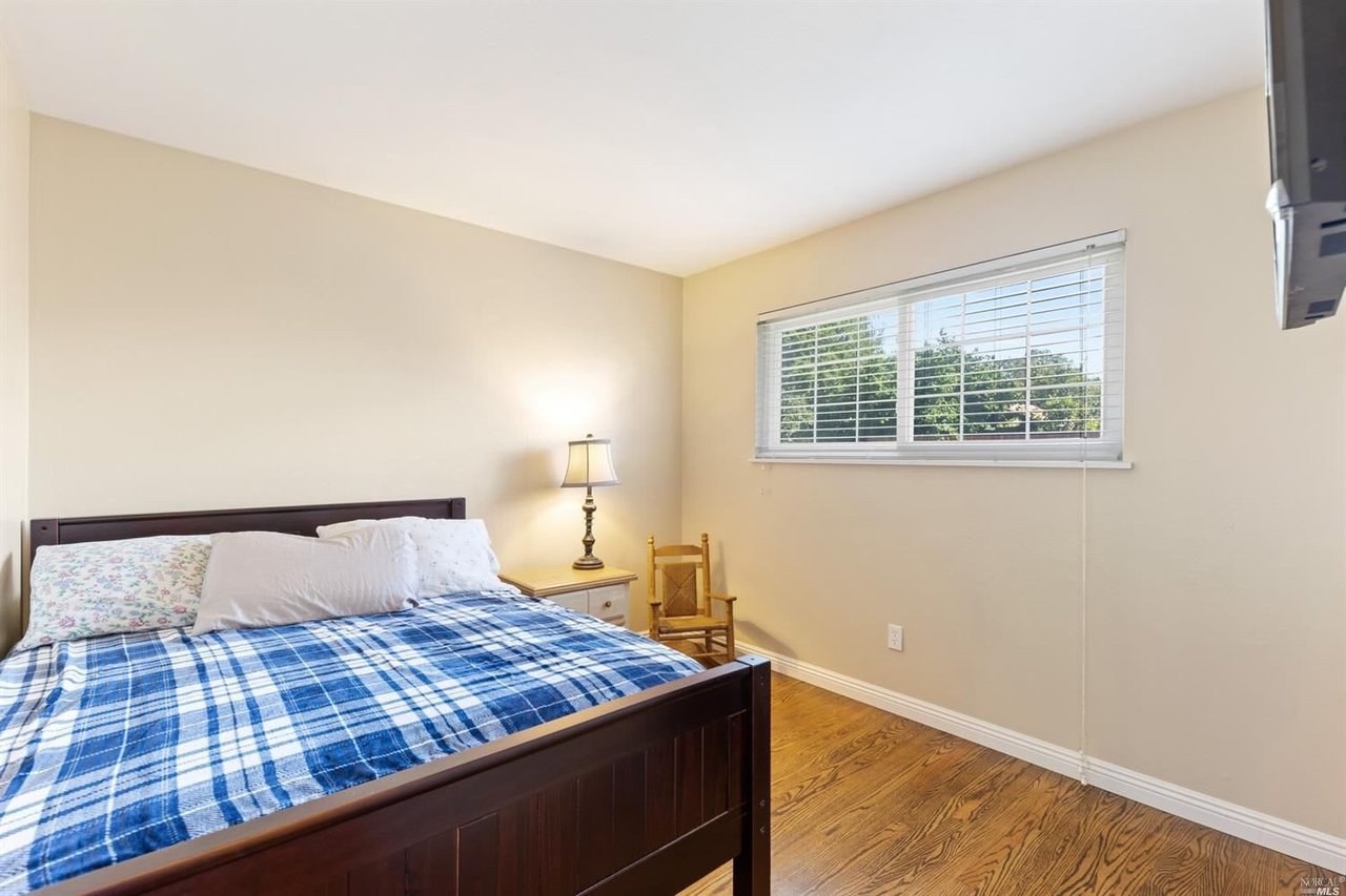 330 Lucas Cir