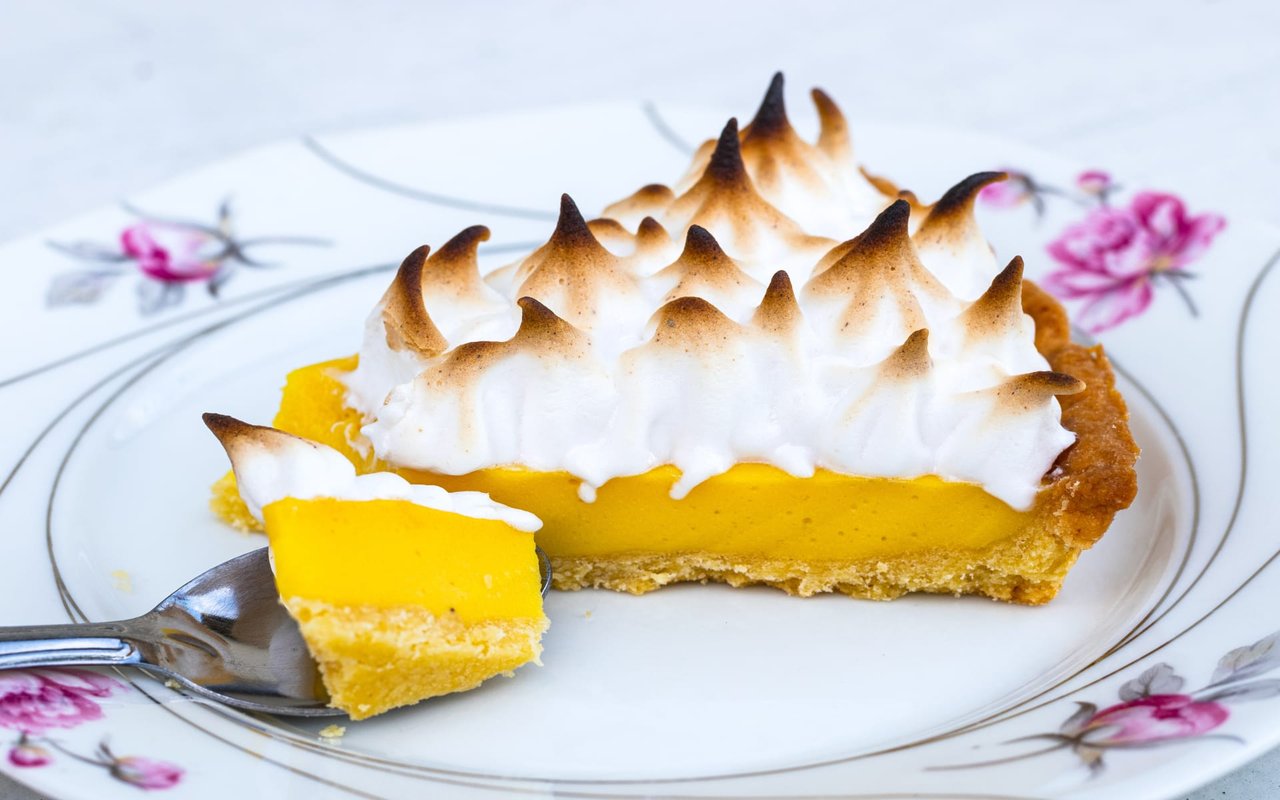 Lemon Meringue Ice Cream Pie