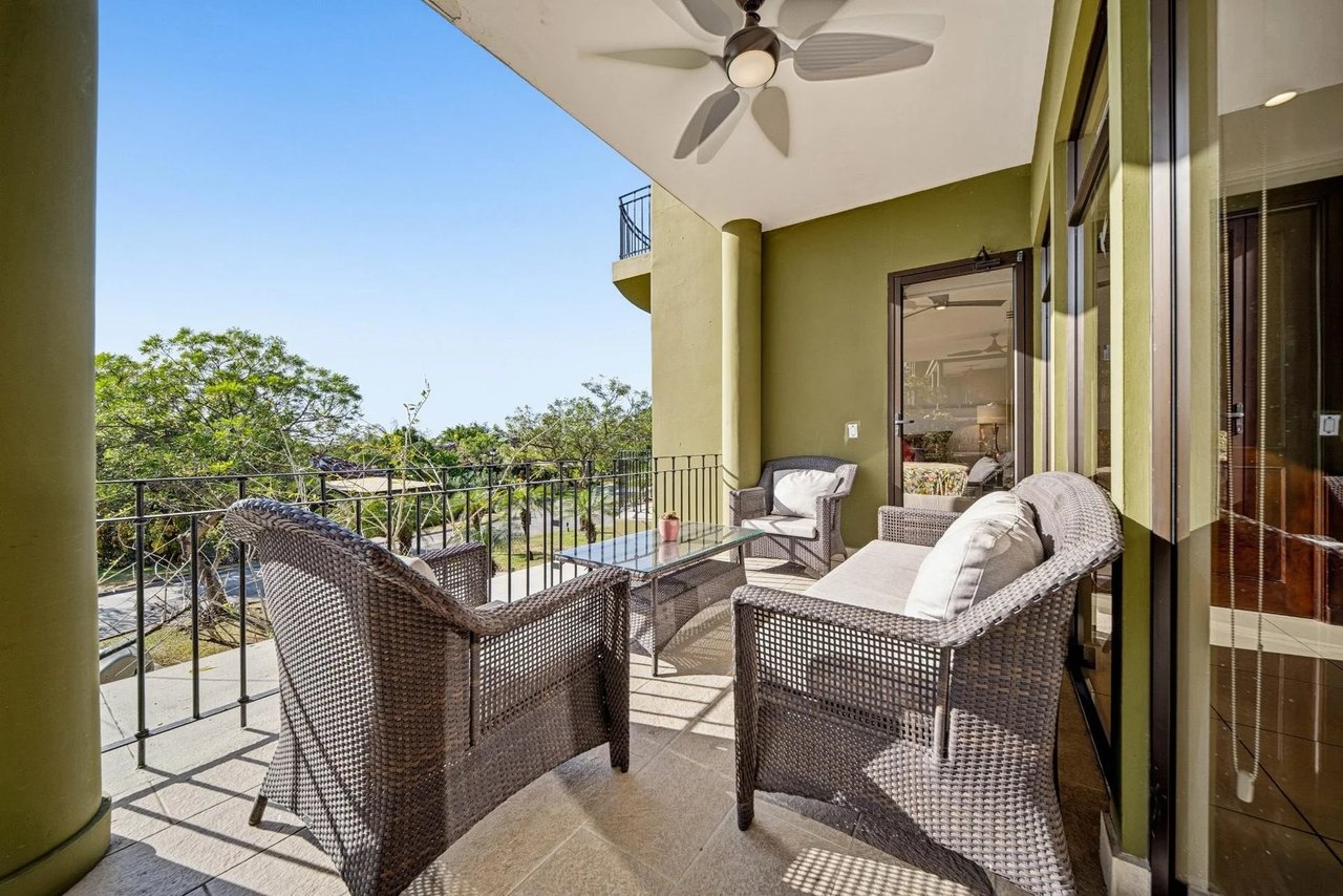 Renovated Carao Golf Condo, Flamingo, Guanacaste