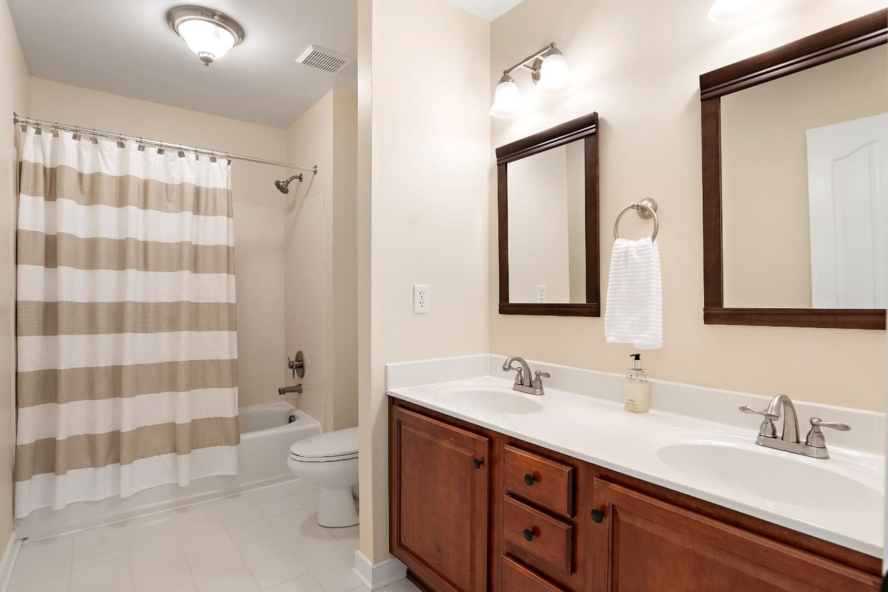3513 Kings Farm Drive