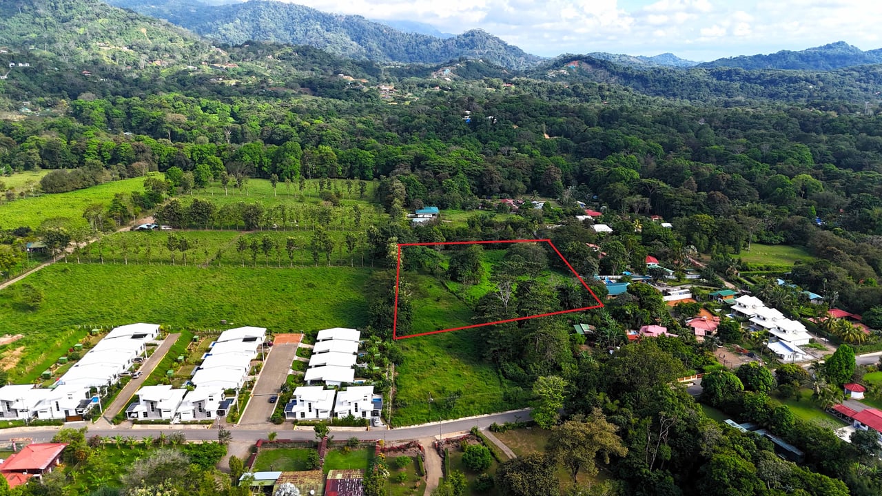 Over 3 Acres, Mountain View Lot in the Heart of Ojochal, Ready for Development!.