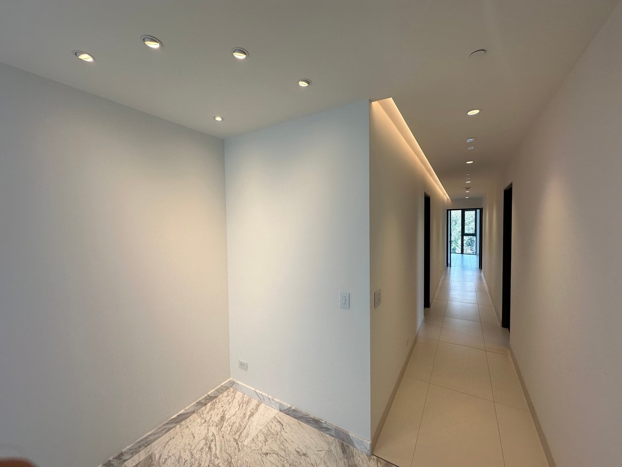 Panoramic View Luxury Penthouse, Escazu, San Jose