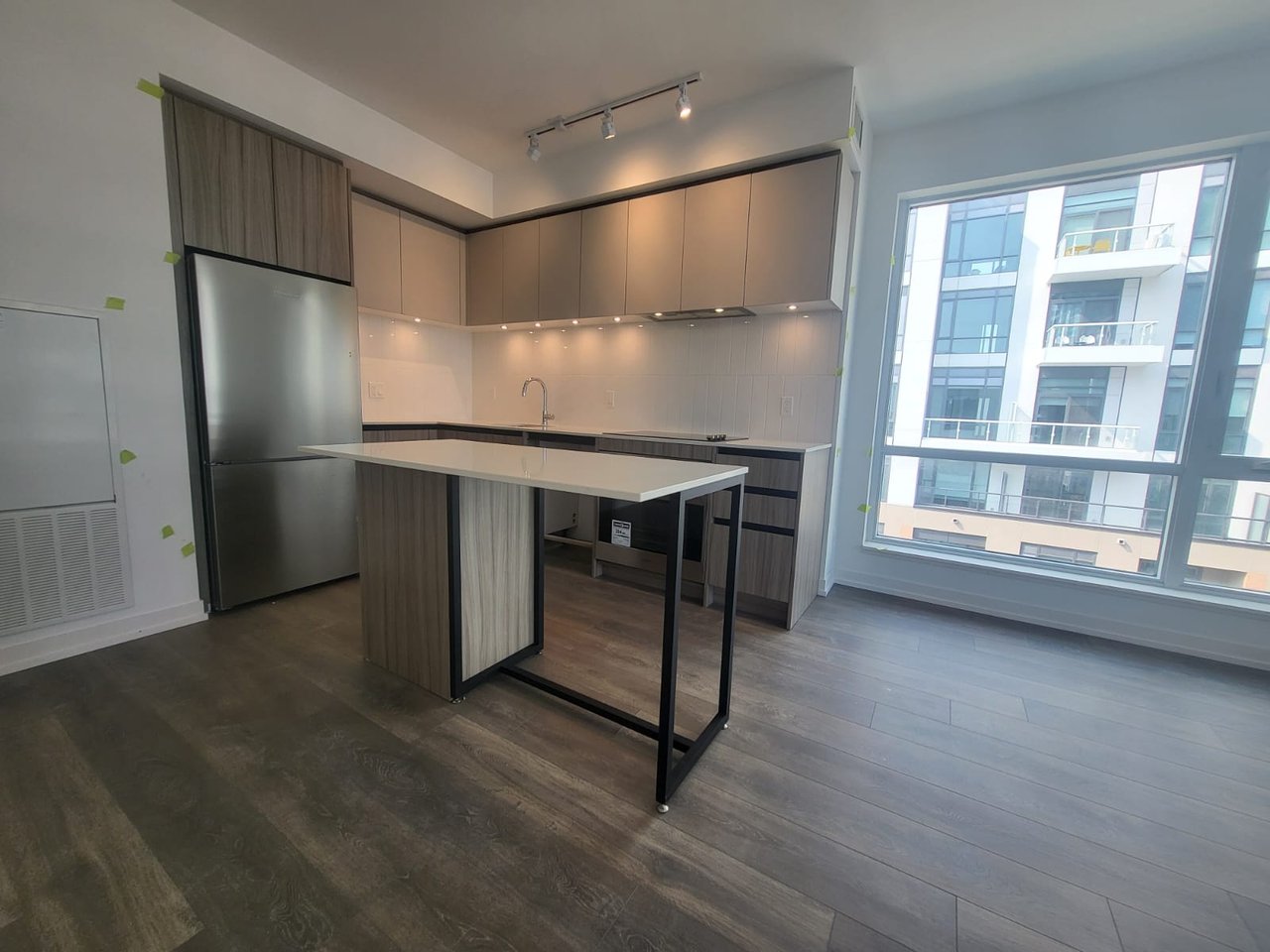 8 Beverley Glen Blvd Unit: D-629