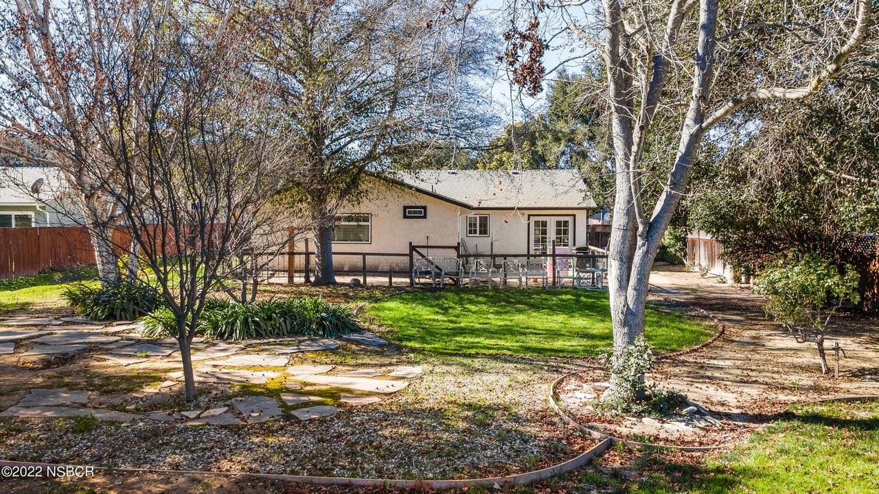 488 Foxen Ln