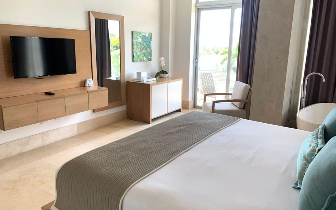 Sunrise Suite #7