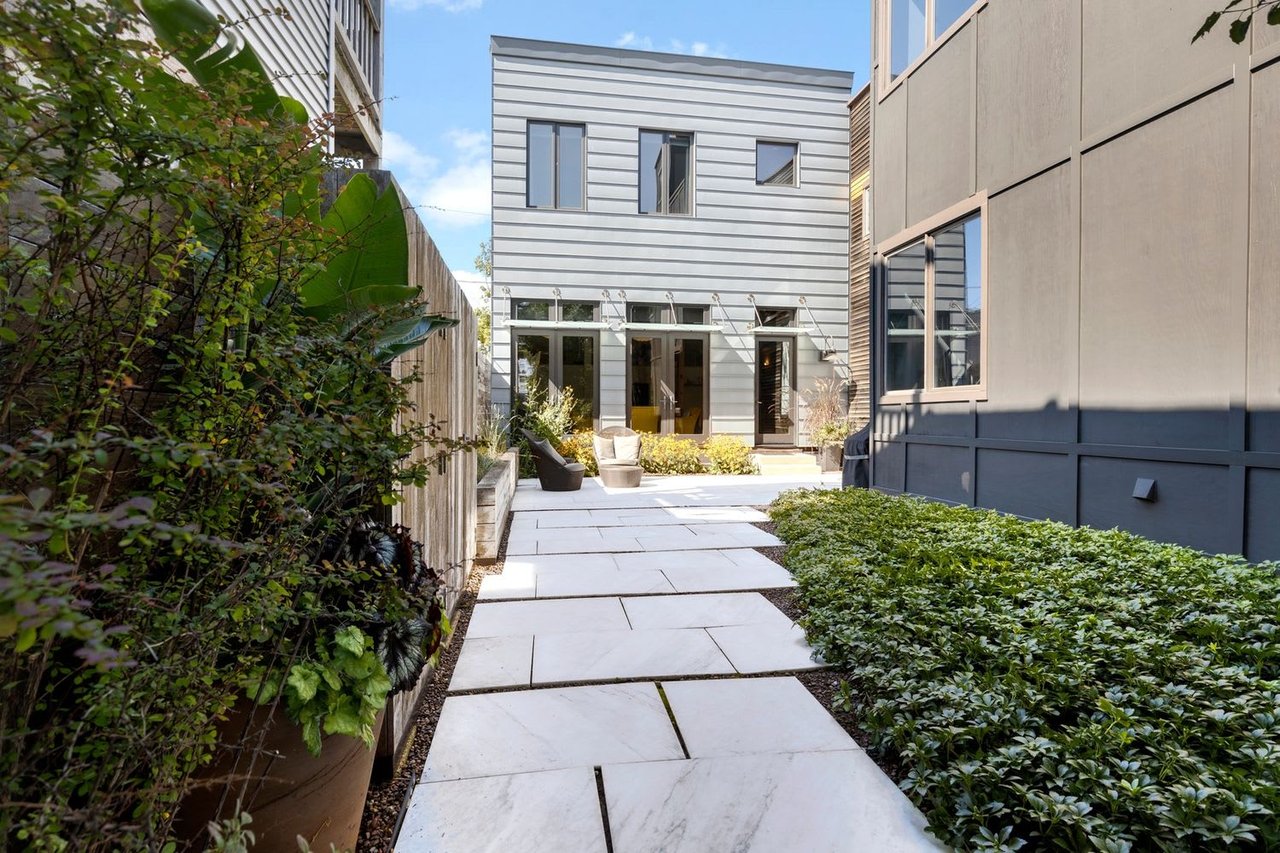 2414 W Cuyler Avenue # B