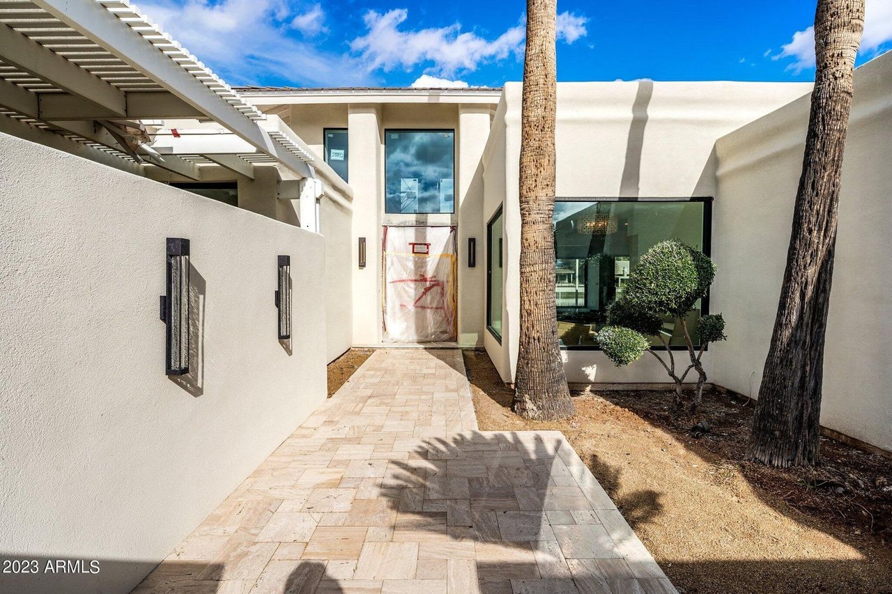 8150 E Del Capitan Dr