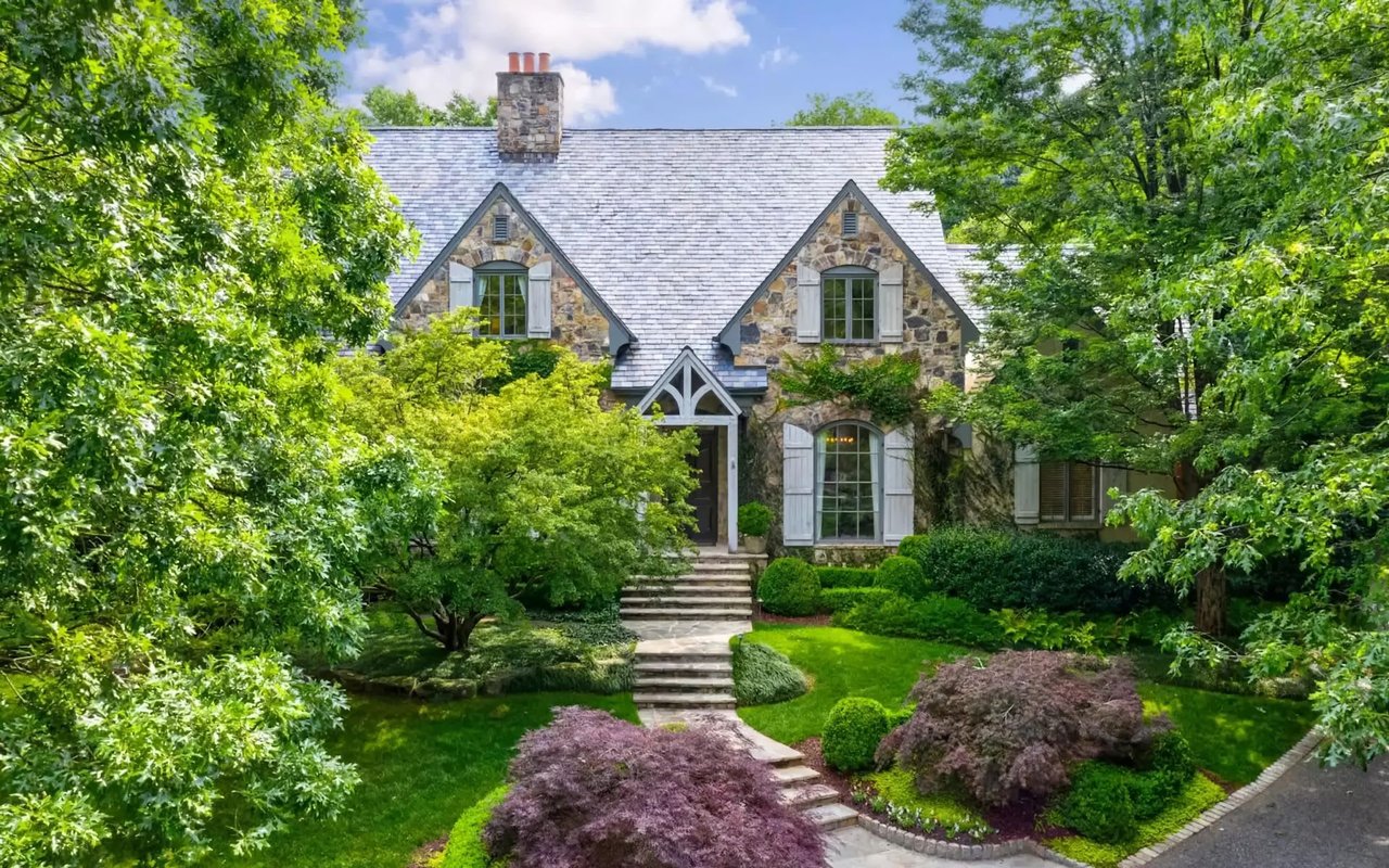 Secluded Estate in Coveted Tuxedo Park