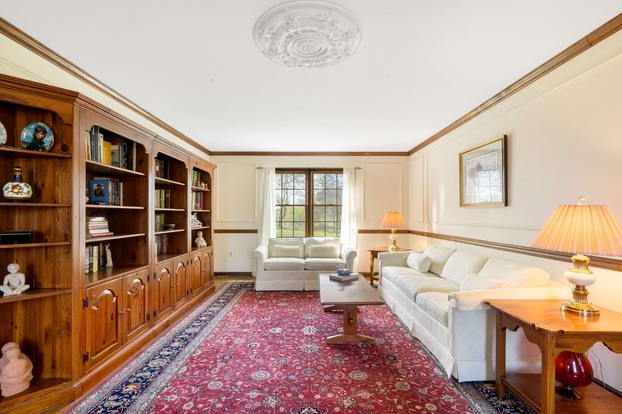 21 Apple Tree Rd