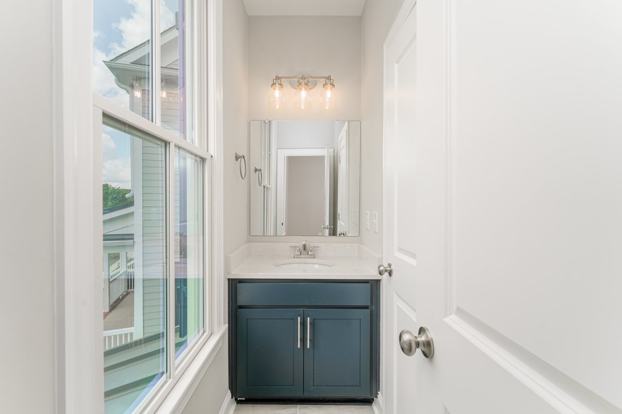Luxury Living in the Village of Providence! 3 Bedrooms!