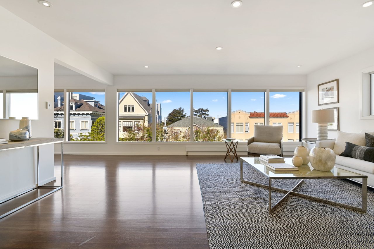 Renovated Three Bedroom Cow Hollow Condo