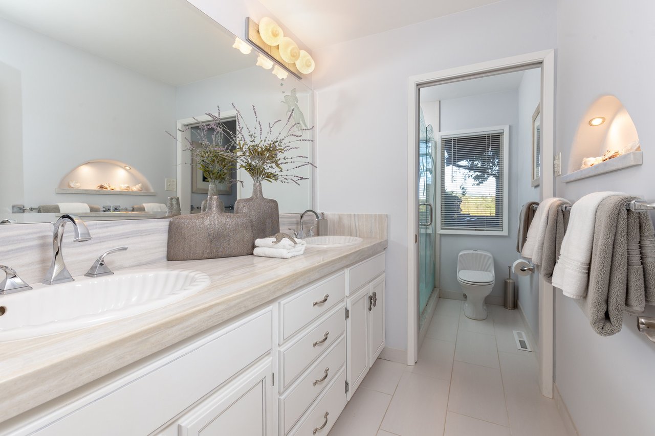 Fabulous single-story home located on the Westside of Alamo