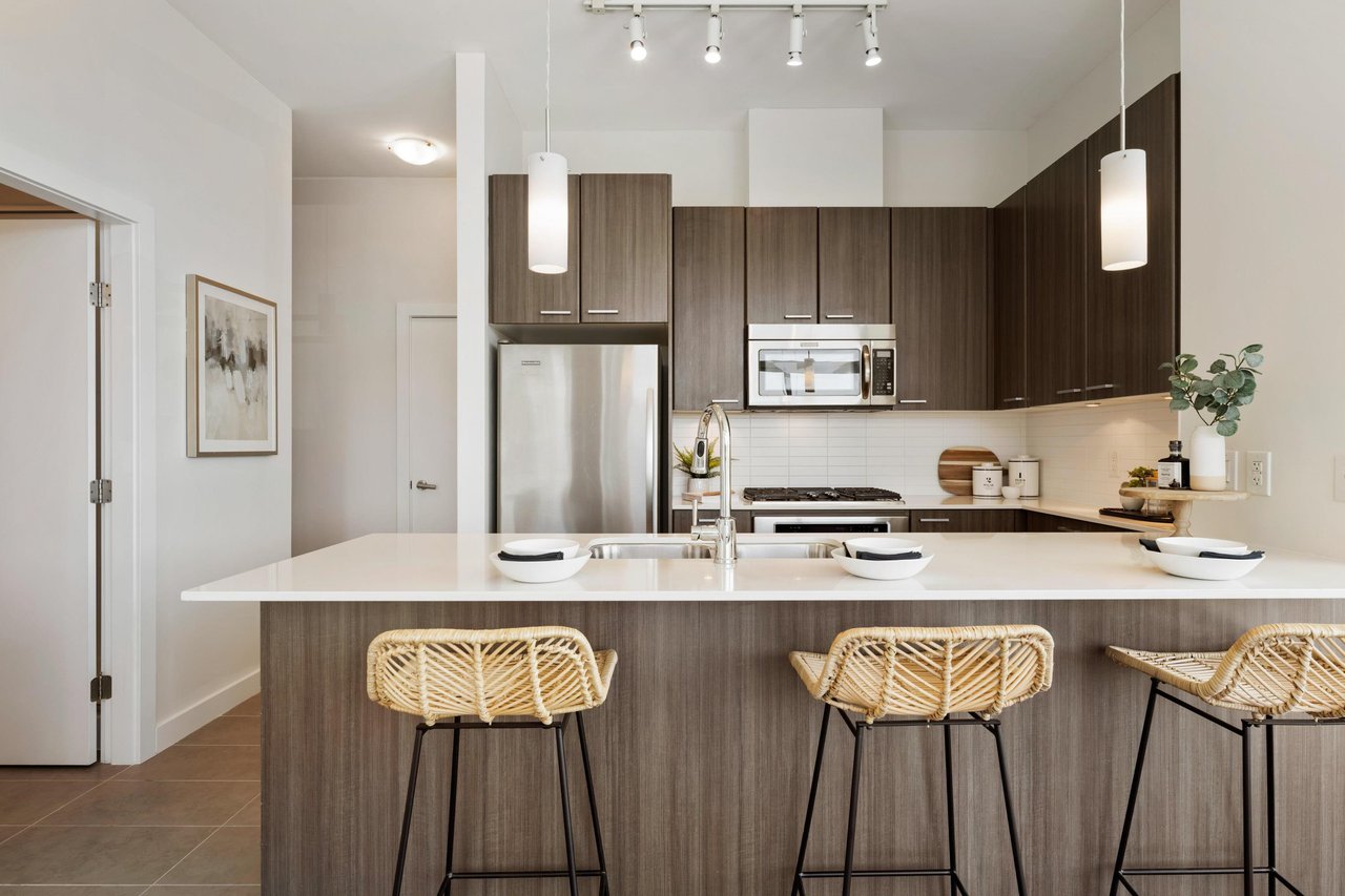 303-2955 Atlantic Avenue, Coquitlam