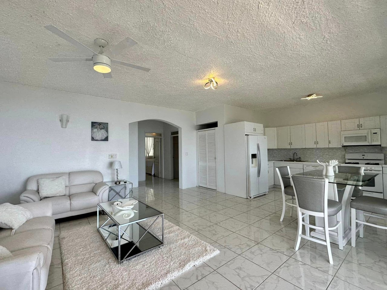 823 Harrigan Estate 2 Bedroom Apartment