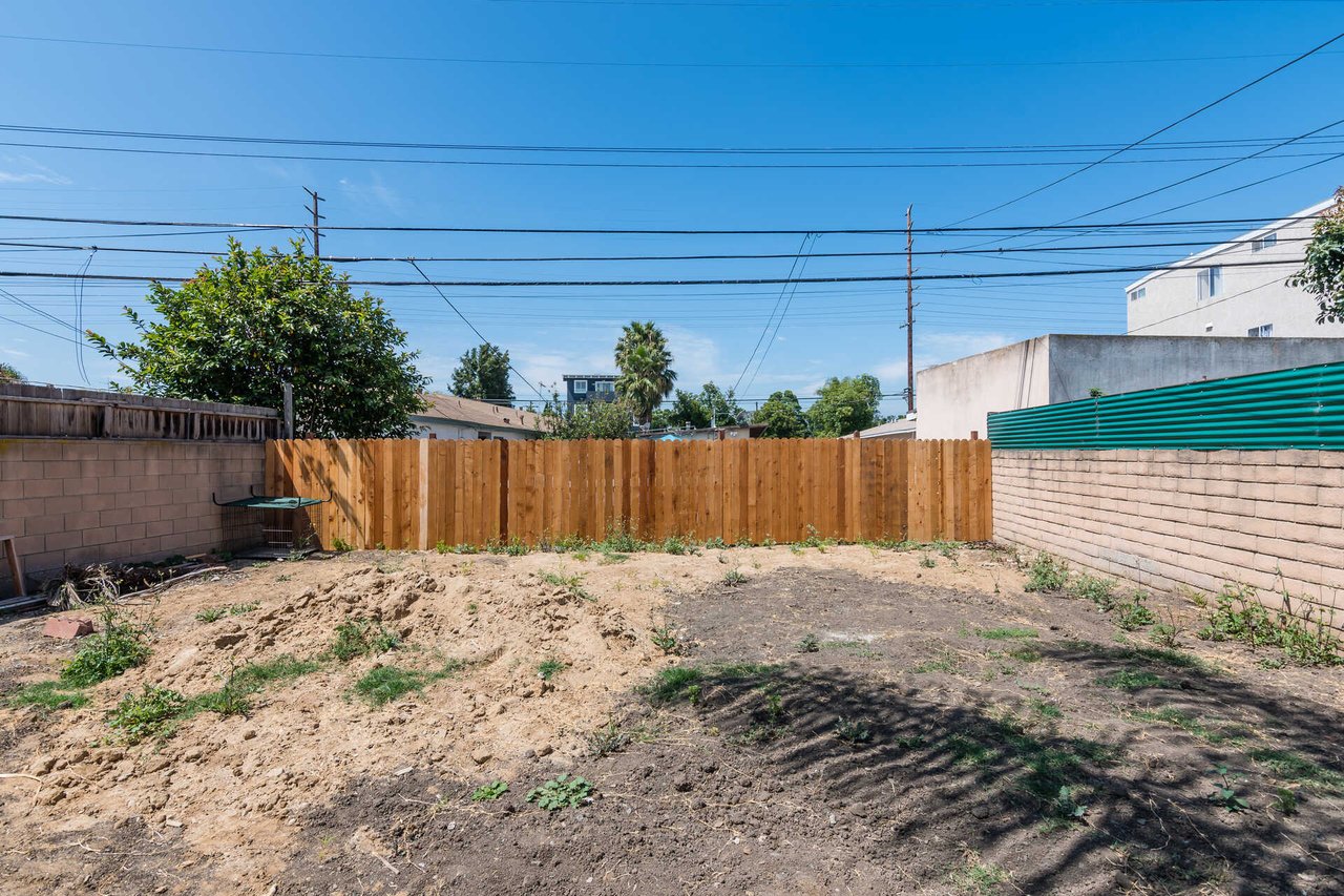 4403 Campbell Dr