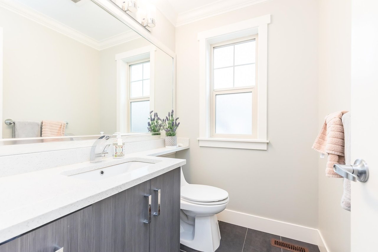 12-19097 64 Ave