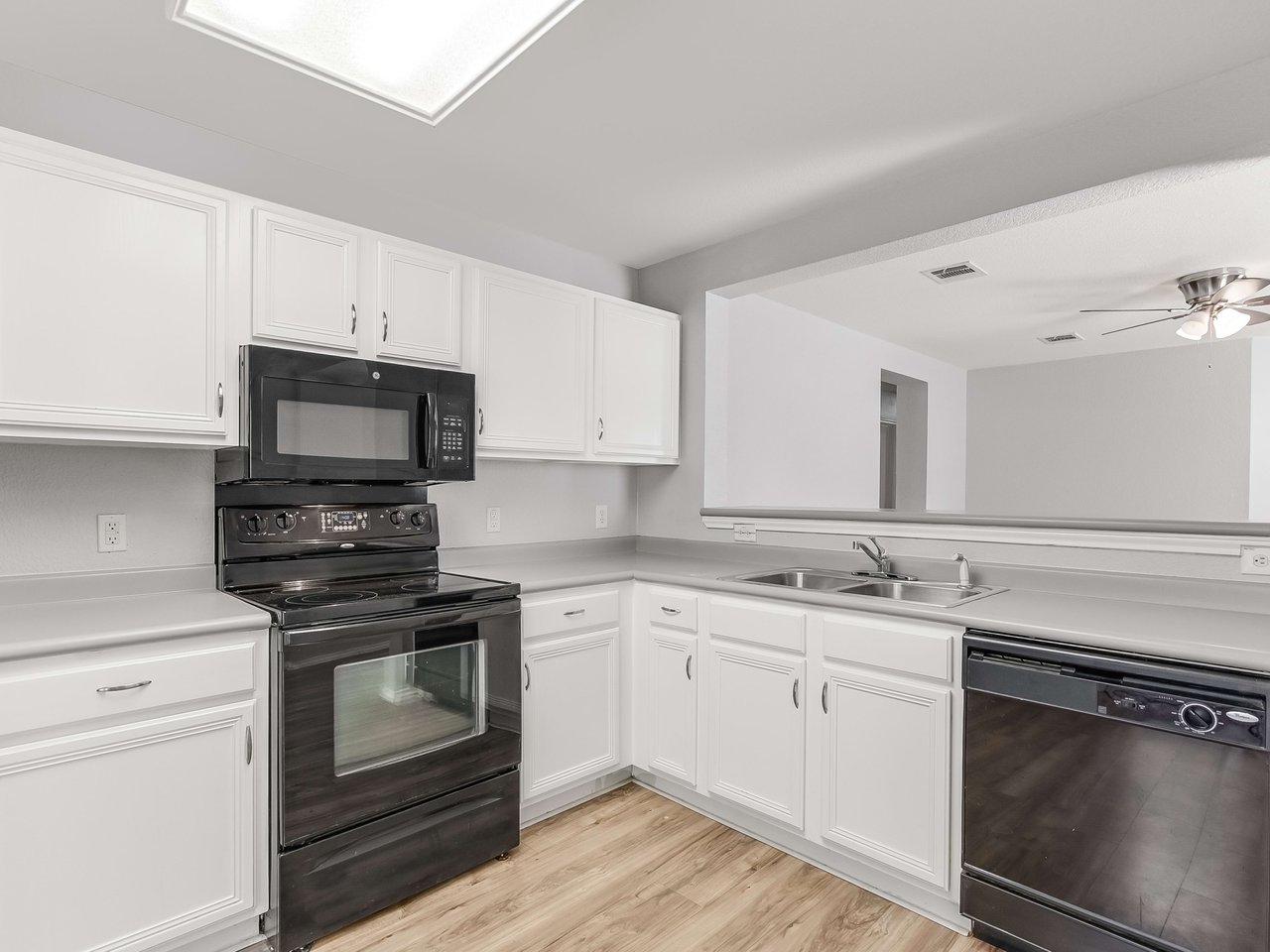 6800 Quinton