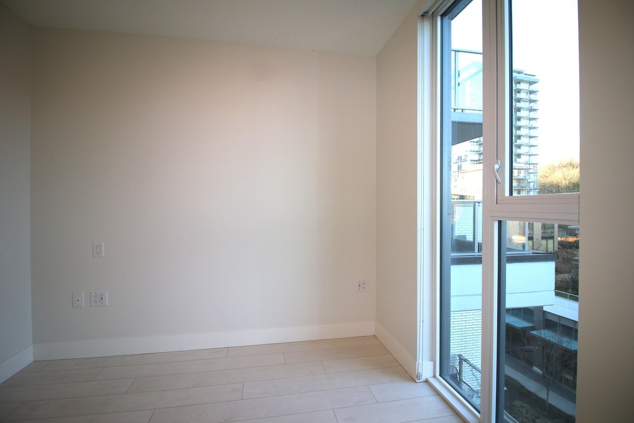 603-3538 Sawmill Cres