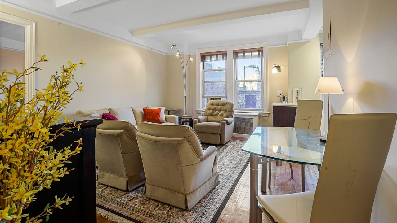 41 W 72nd St, Unit 7G